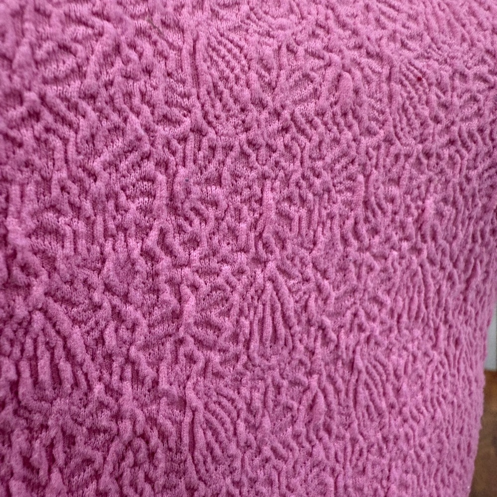 Pink Textured Halter Top - Picture 4 of 9